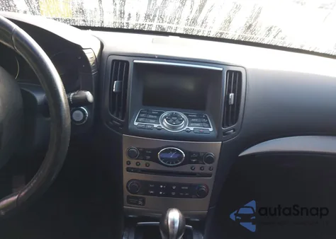 2013 Infiniti G37 Journey z USA, uszkodzony, nr VIN JN1CV6AP0DM716797